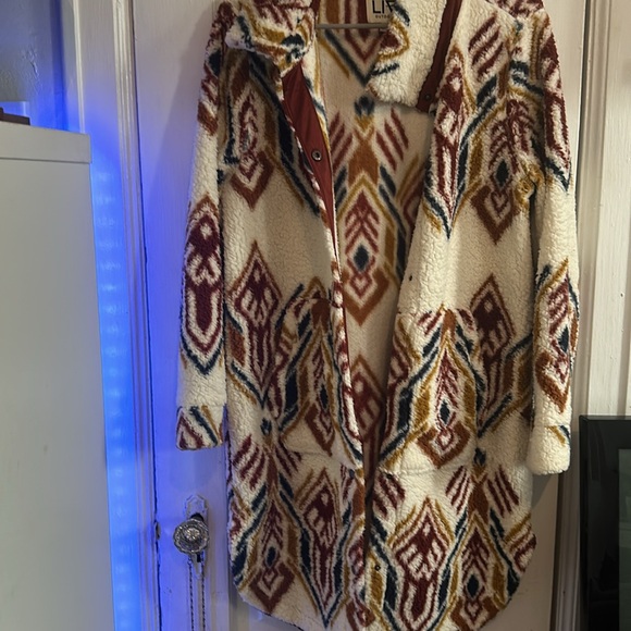 Jacket - Picture 11 of 15